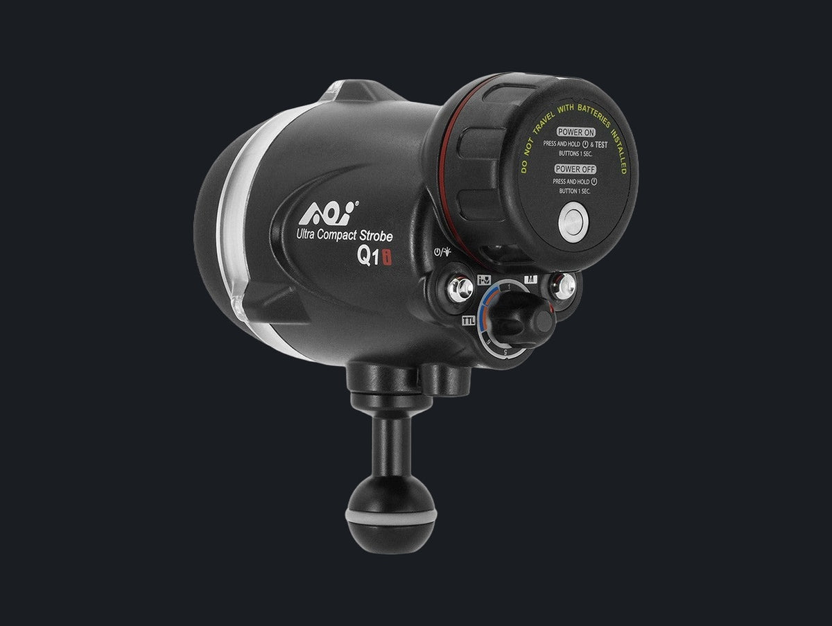 Ultra Compact Strobe- Q1i